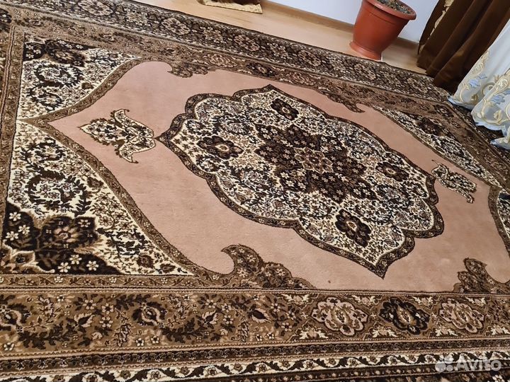 Ковер бу шерстяной