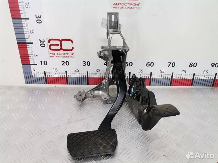 Узел педальный (блок педалей) Audi A4 B6 2004