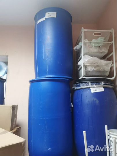 Бочки полиэтиленовые, железные