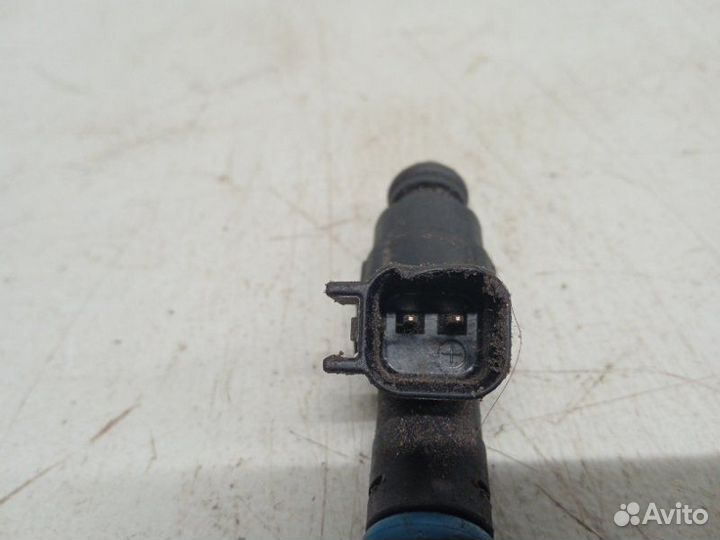 Форсунка топливная Ford Focus 2 2005-2011