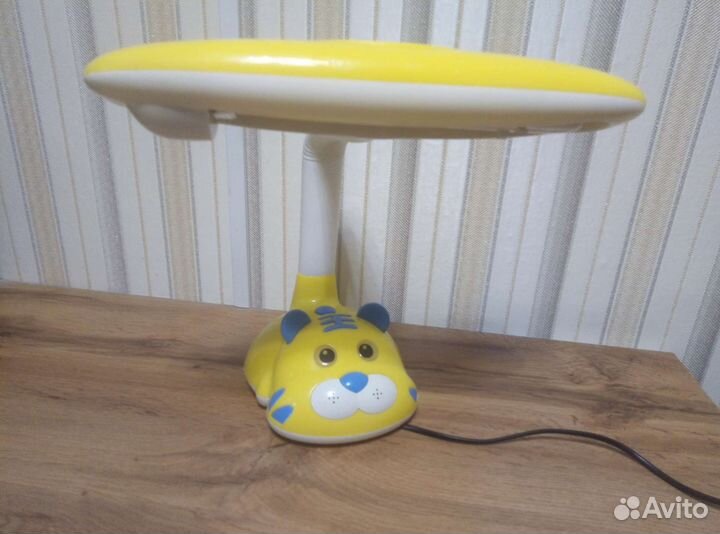 Лампа настольная детская