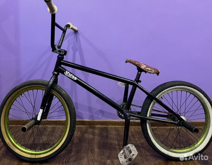 Трюковой велосипед BMX