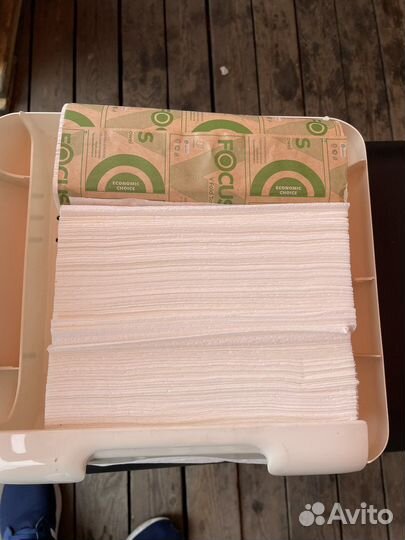 Диспенсер для мыла tork, и бумажные полотенца tork