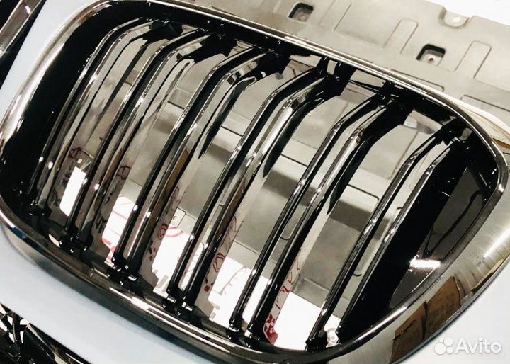 Бампер с решеткой в стиле X4M F98 на BMW X4 G02