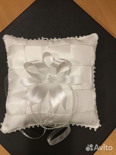 Подушечка для колец белая