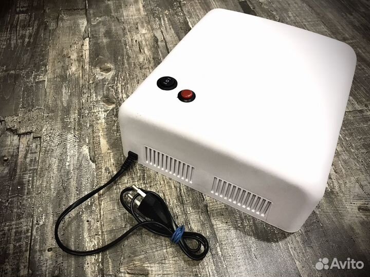 Ультрафиолетовая лампа