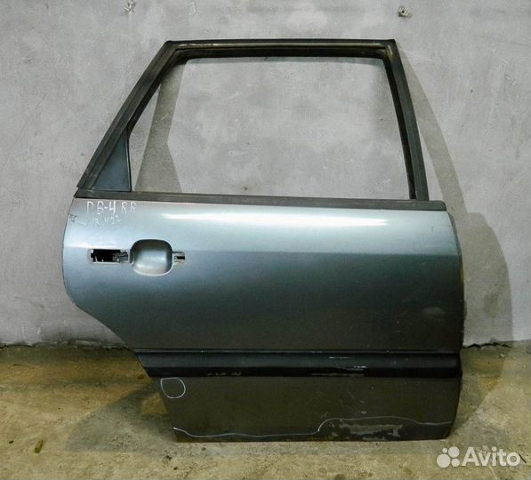 Дверь задняя правая VW Passat B4