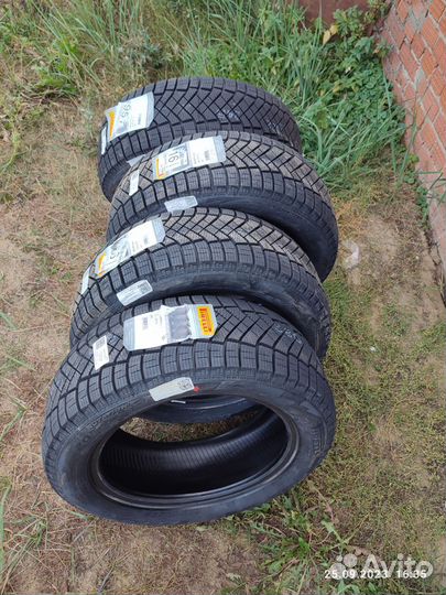 Pirelli Winter Ice Zero 205/55 R16 94T