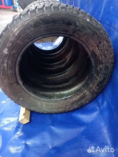 Nokian Nordman 8 215/60 R16 99T