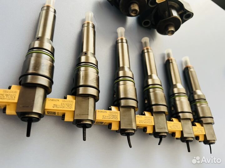 Комплект насос-форсунок DAF106 euro6 2005596