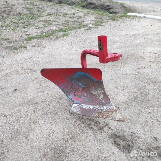 Плуг для мотоблока мтз