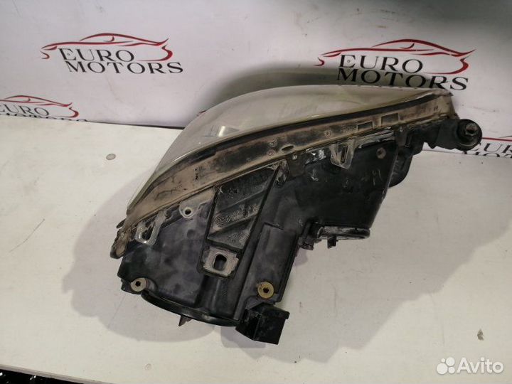 Фара ксеноновая Mercedes-Benz Ml