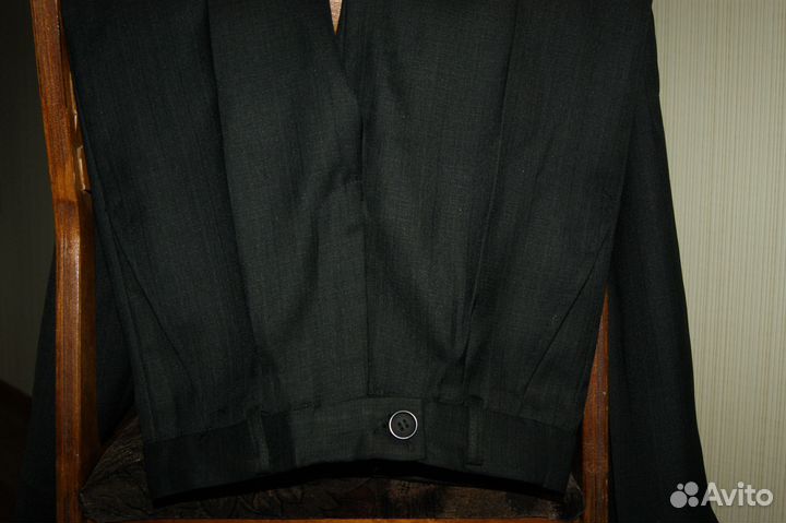 Продаю костюм для школьника