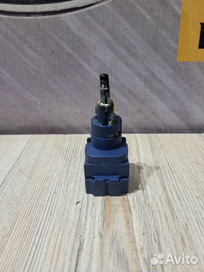 Датчик педали сцепления Volkswagen polo 5