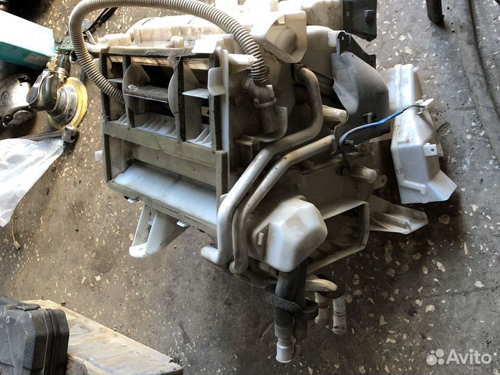 Печка Toyota Wish Avensis Corolla 1ZZ