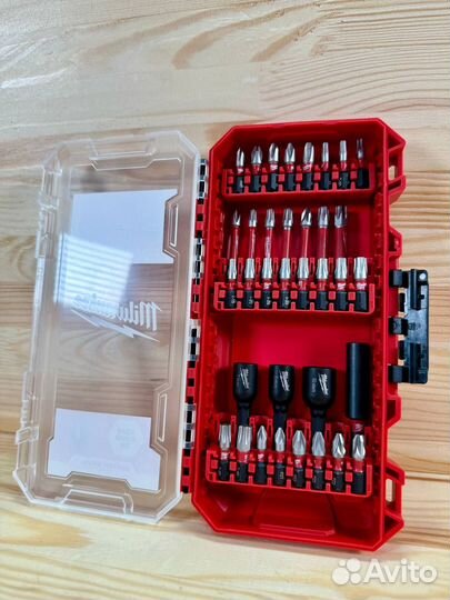 Milwaukee Набор ударных бит в кейсе (35шт)