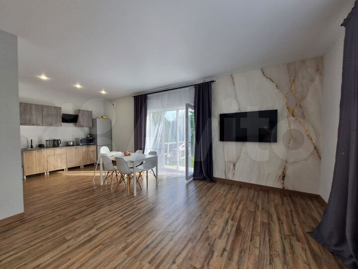 Дом 100 м² на участке 6 сот.