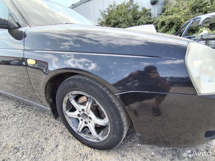 Левое переднее крыло LADA приора