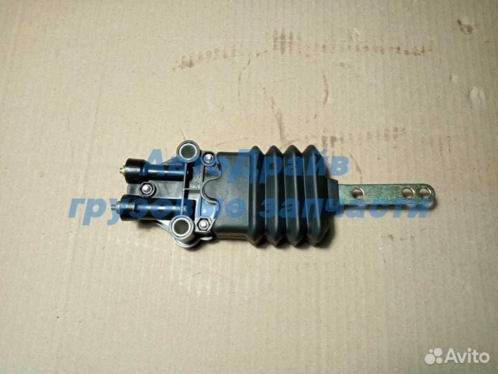 Кран уровня кабины Рено Премиум Магнум Керакс