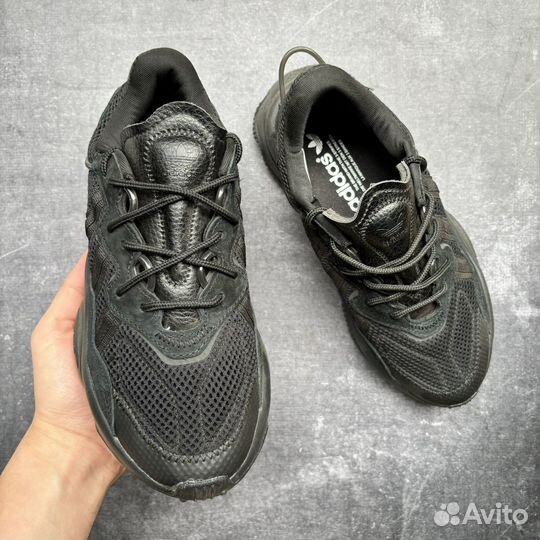 Кроссовки Adidas Ozweego