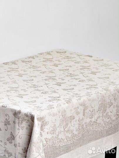 Не продано новая скатерть пр- во Россия