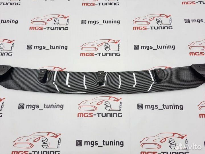 Губа переднего бампера BMW X7 G07 Под карбон