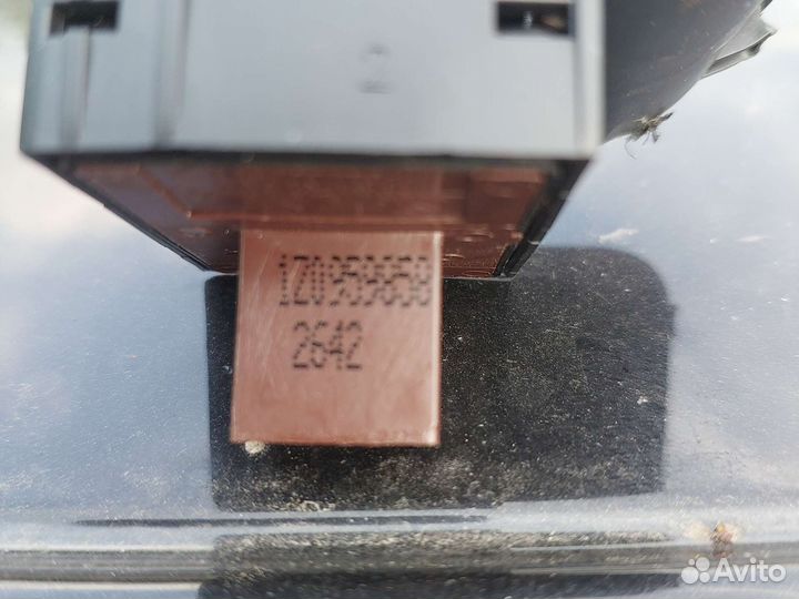 Блок управления стеклоподъемниками Skoda Fabia 2