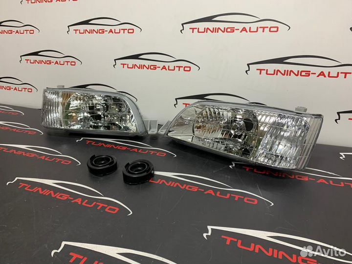 Фары Toyota Camry/Vista (SV40) 1994-1998 год (комплект, светлые)