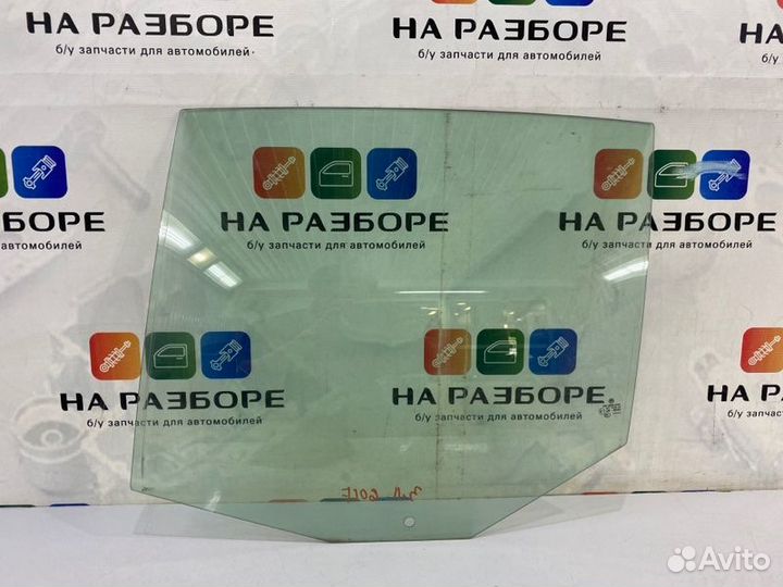 Стекло двери заднее левое Volkswagen Golf MK5 caxa