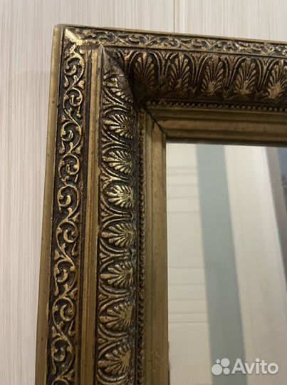 Зеркало в шикарной рамке