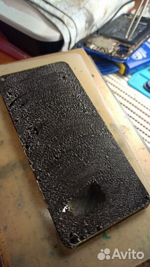 Ремонт мобильных телефонов и ноутбуков