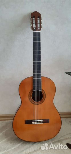 Классическая гитара yamaha c40