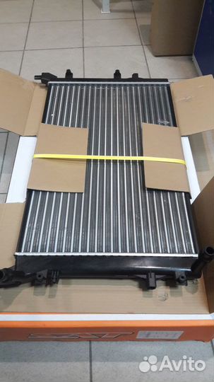 Радиатор дополнительный VAG 1.2 / 1.4 TSI