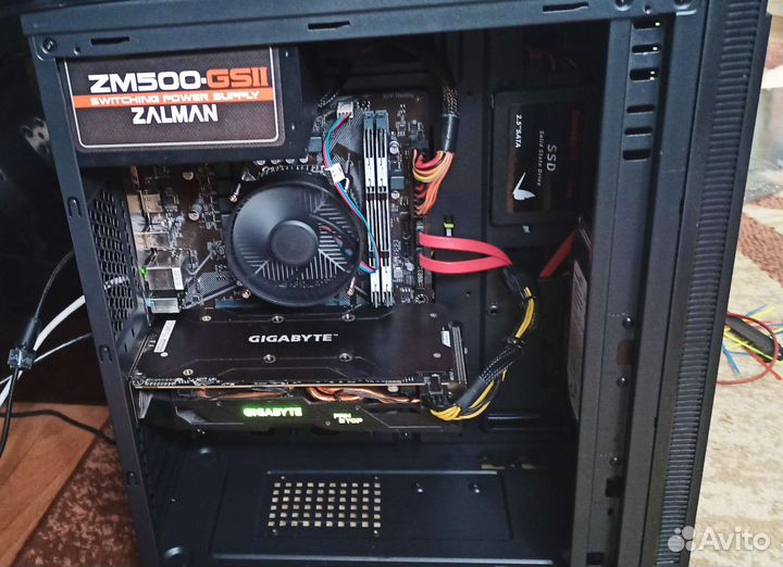 Игровой компьютер (rx 570 + i3 10100f)