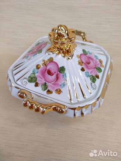 Сахарница/шкатулка Розовая Гжель