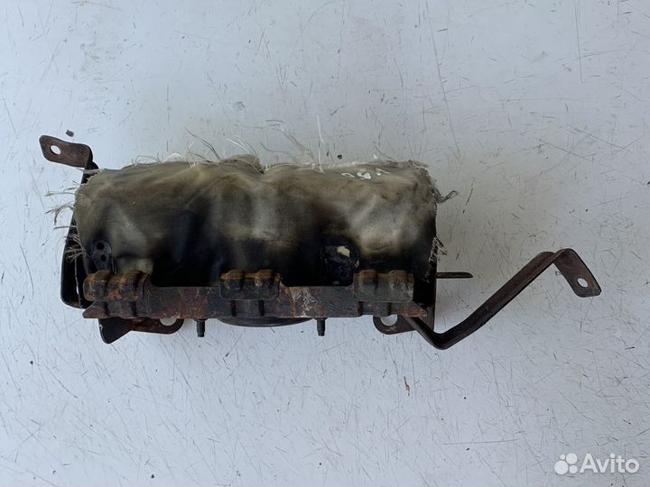 Подушка в панель Camry V50 V55