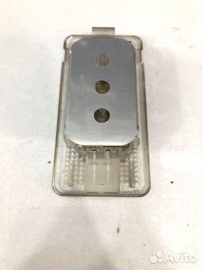 Плафон багажника Bmw 528I E39 M52B28 1998