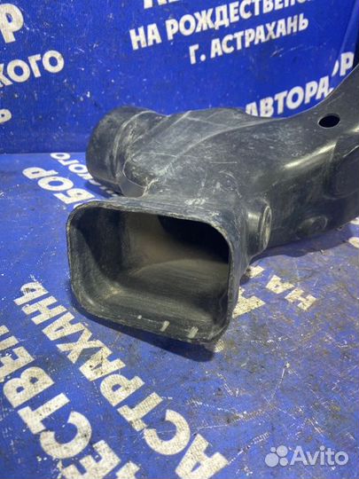 Воздухозаборник Nissan Cefiro A33 седан 2000