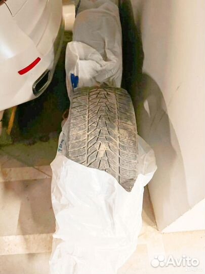 Hankook Winter I'Cept Evo 3 X W330A 285/45 R21