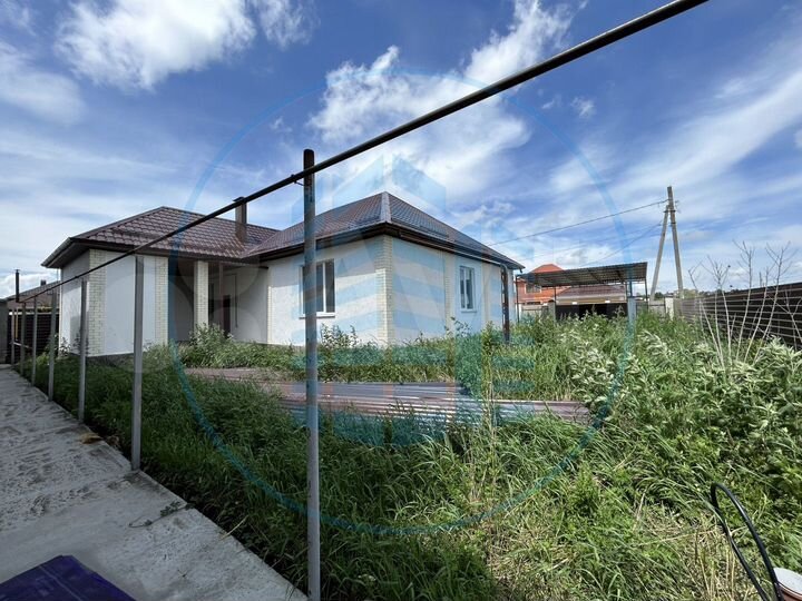 Дом 153,9 м² на участке 5,4 сот.