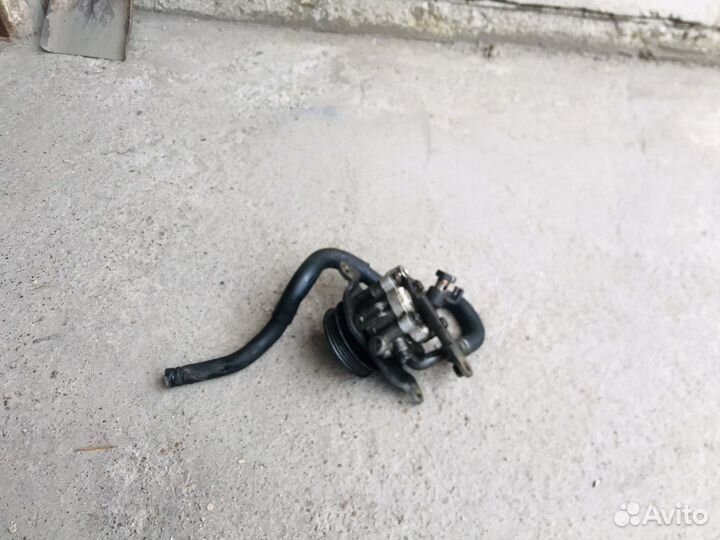 Гур насос nissan march