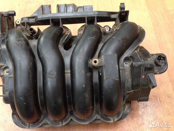 Впускной коллектор Honda Civic 4D 1.8 л. R18A