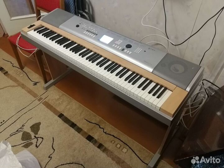Yamaha Portable grand DGX-620. Синтезатор