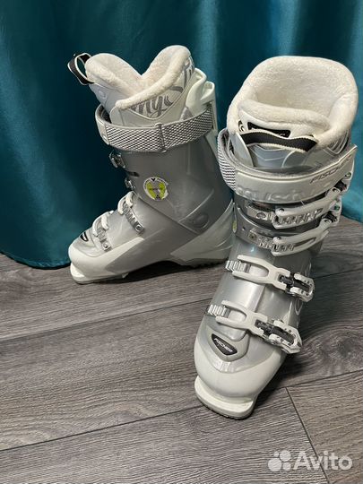 Горнолыжные ботинки fischer 24.5 на 37рр