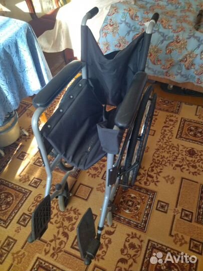 Инвалидная коляска