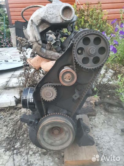 Двигатель 2114