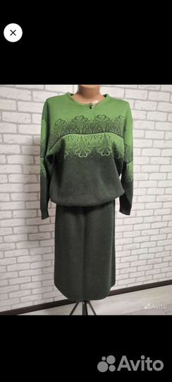 3 женских костюма