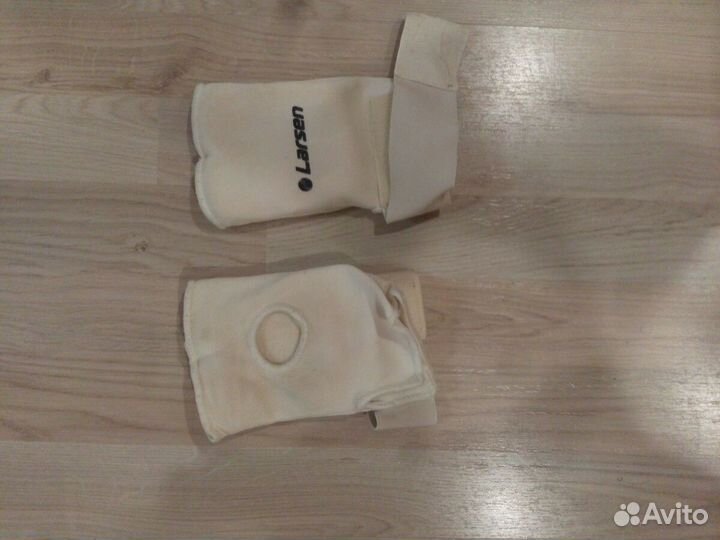 Форма для занятия единоборствами. Кимоно