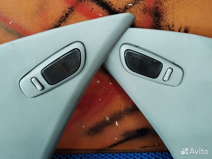 Обшивки стоек задние Mitsubishi Galant 8