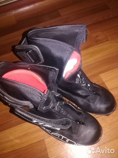 Лыжные ботинки Tisa skating